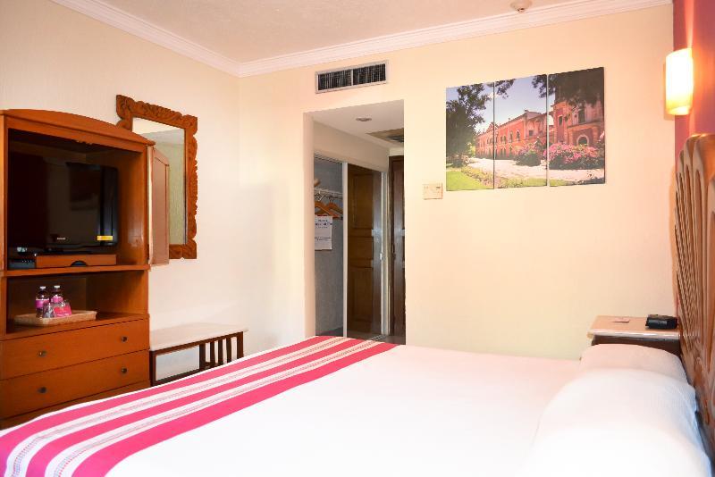 Hotel Margaritas Cancún Exteriör bild